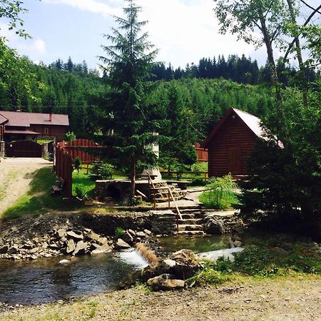 Lisova Kazka Hotel ชเดนิเยโว ภายนอก รูปภาพ