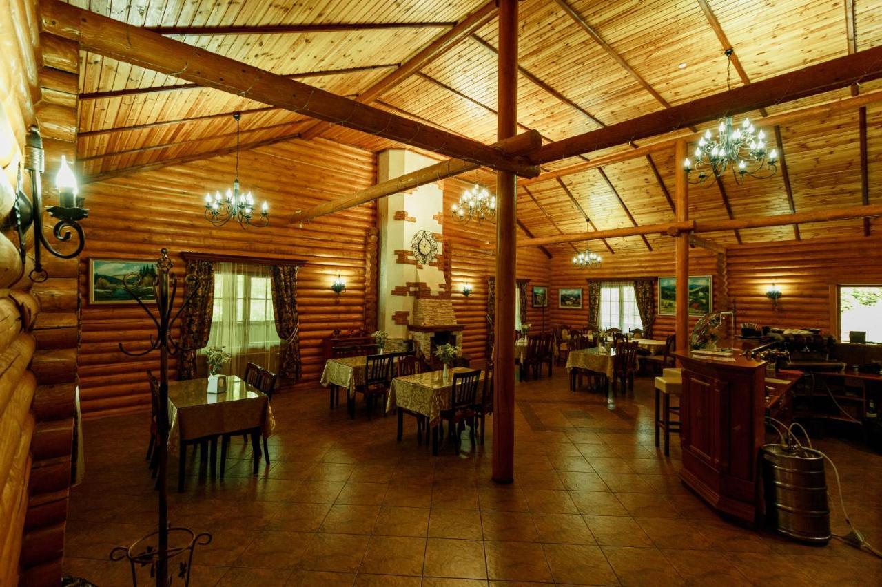 Lisova Kazka Hotel ชเดนิเยโว ภายนอก รูปภาพ