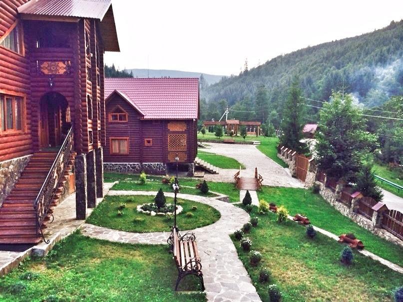 Lisova Kazka Hotel ชเดนิเยโว ภายนอก รูปภาพ