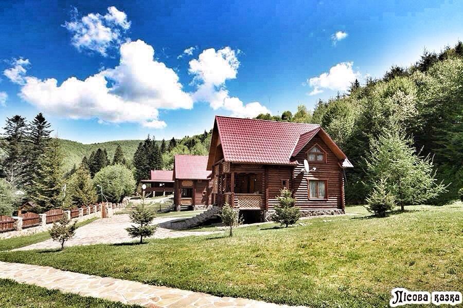 Lisova Kazka Hotel ชเดนิเยโว ภายนอก รูปภาพ