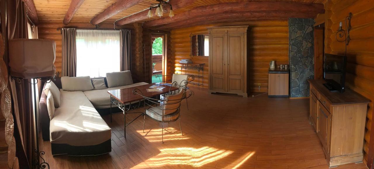 Lisova Kazka Hotel ชเดนิเยโว ภายนอก รูปภาพ